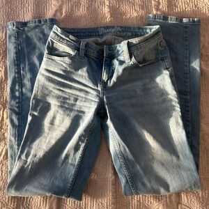 Wrangler Women’s Straight Leg Jeans